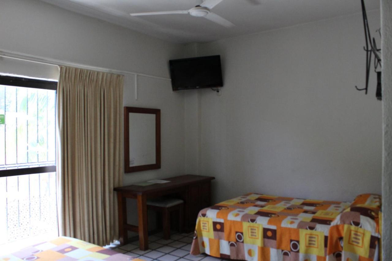 Hotel Arrecife Huatulco Plus Santa Cruz Huatulco Bagian luar foto